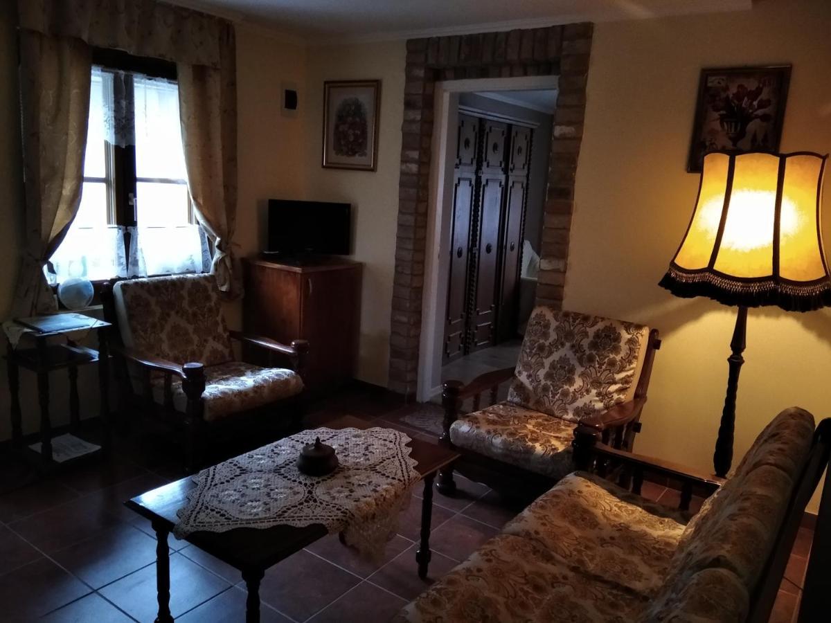 Moezsi Apartman Tolna Luaran gambar