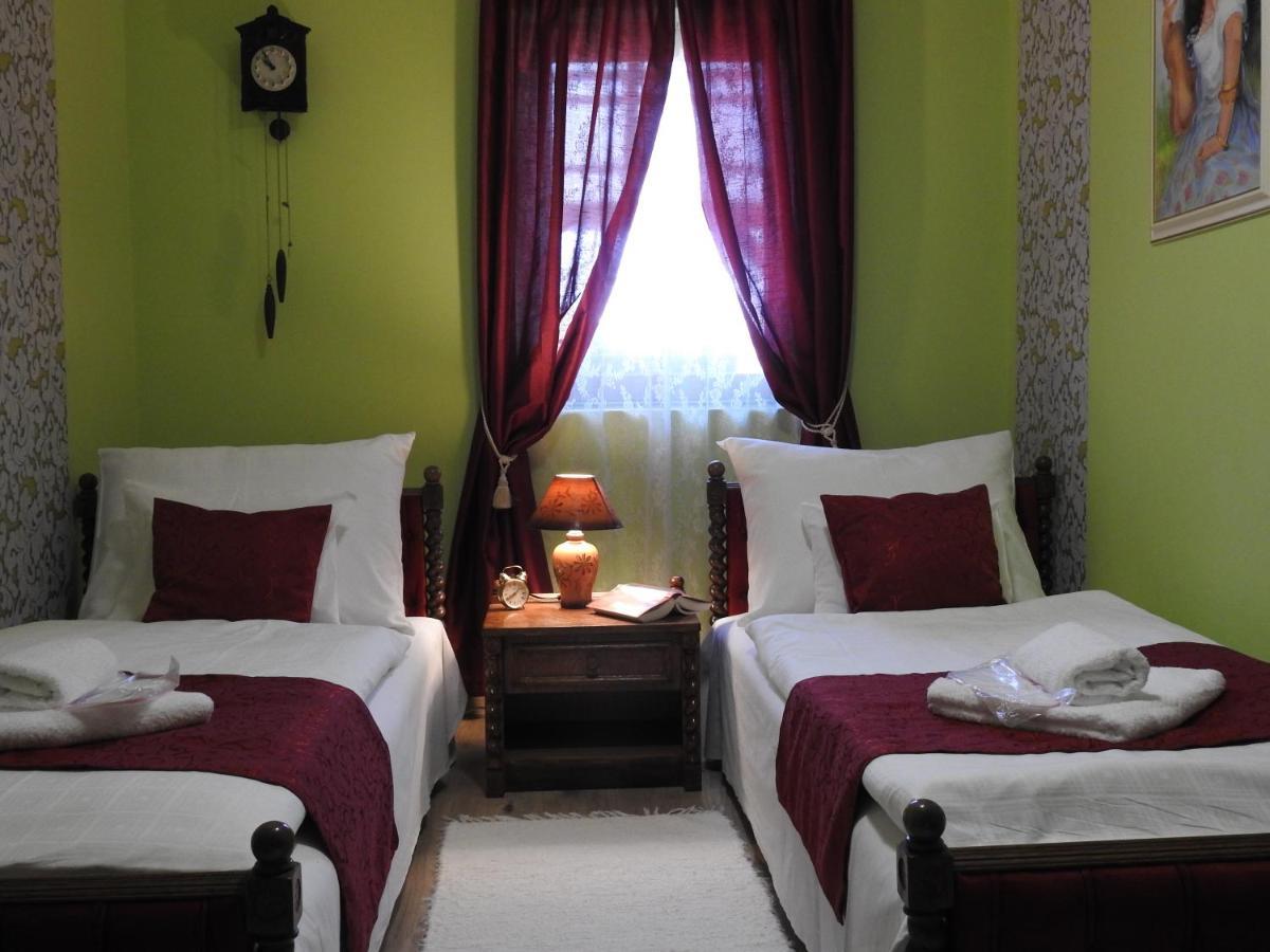 Moezsi Apartman Tolna Luaran gambar